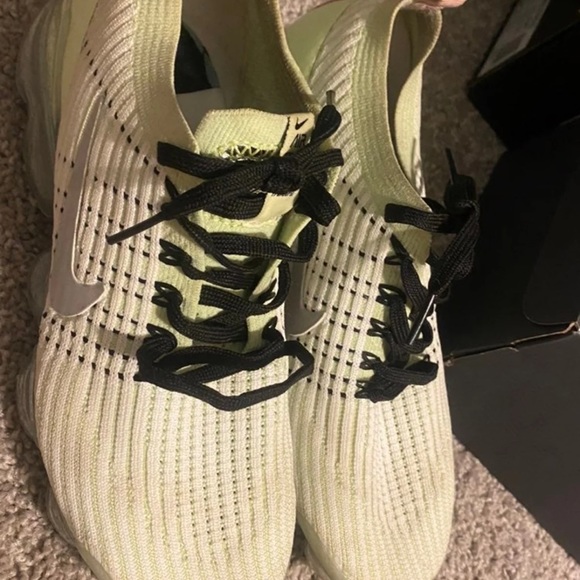 Good condition. Love this style very light weight and comfy - Picture 7 of 8